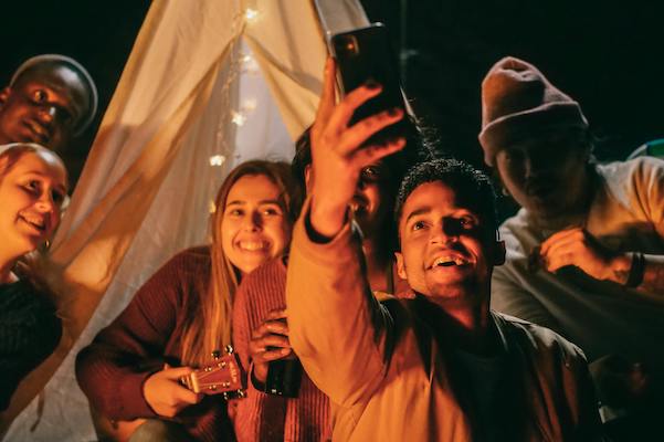 CAMP CONNECT & RECHARGE